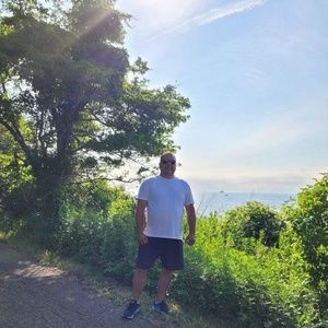 Meet your Posher, Anthony